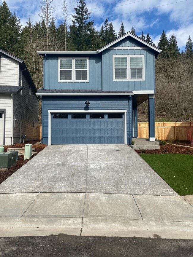 property at 9442 N Chestnut St