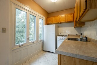 2119 E Kenilworth Pl in Milwaukee, WI - Building Photo - Building Photo