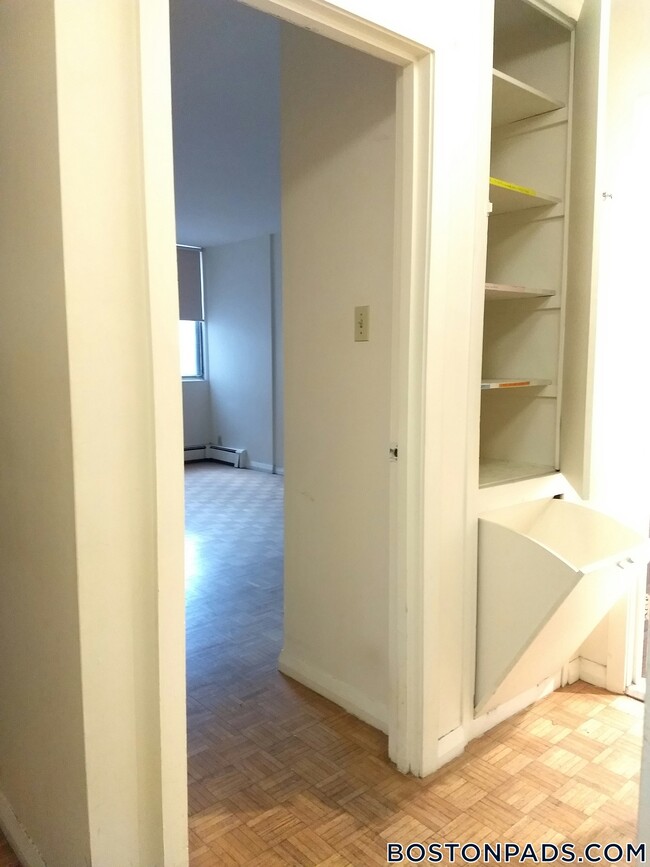 1455 Commonwealth Ave in Boston, MA - Building Photo - Building Photo