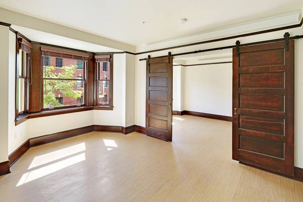 Louisa Hotel in Seattle, WA - Foto de edificio