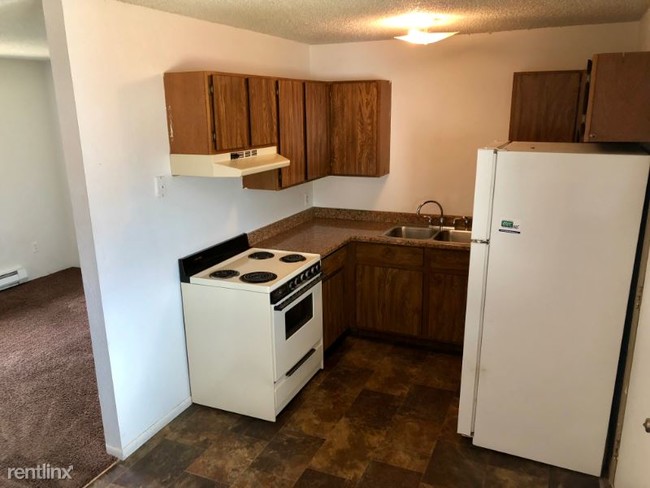 179 Glenwood Dr in Kalispell, MT - Building Photo - Building Photo