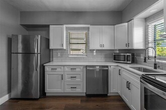 448 24th St N in St. Petersburg, FL - Building Photo - Building Photo