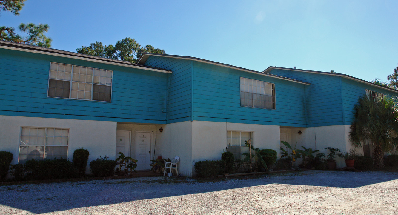 1 Bayou Dr in Fort Walton Beach, FL - Building Photo