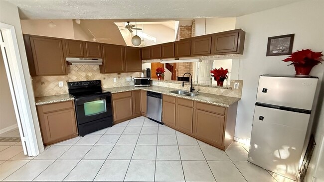13034 Birch Grove Dr