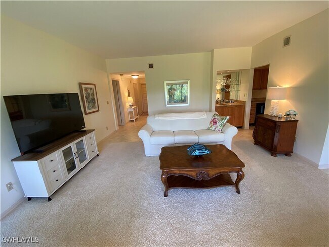 6760 Pelican Bay Blvd in Naples, FL - Building Photo - Building Photo