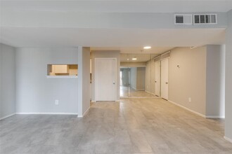 8419 Hearth Dr in Houston, TX - Building Photo - Building Photo
