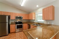 600 SW 18th Terrace in Cape Coral, FL - Foto de edificio - Building Photo