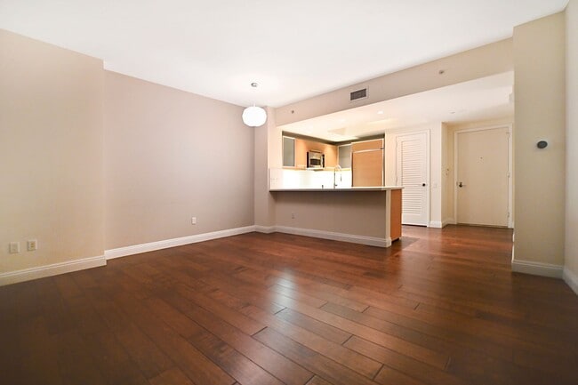222 E Karen Ave in Las Vegas, NV - Building Photo - Building Photo