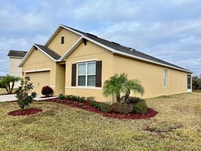 3221 Bayou Bay Dr in Lakeland, FL - Building Photo - Building Photo