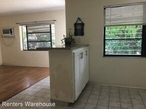715 NE 6th St in Hallandale Beach, FL - Building Photo - Building Photo