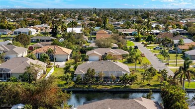 2138 SE 5th Pl in Cape Coral, FL - Foto de edificio - Building Photo