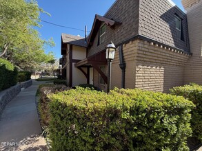 500 Thunderbird Dr in El Paso, TX - Building Photo - Building Photo