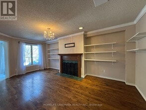 109 Carlyle Crescent in Aurora, ON - Building Photo - Building Photo