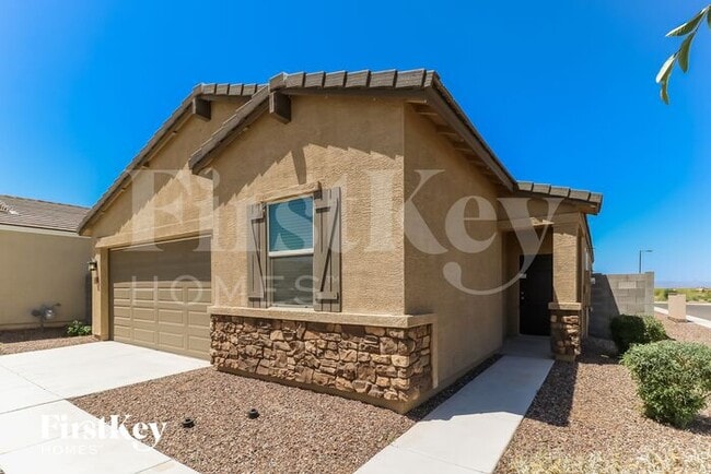4010 W Coneflower Ln in San Tan Valley, AZ - Foto de edificio - Building Photo