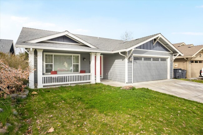 1236 Shafer Ln in Medford, OR - Building Photo - Building Photo