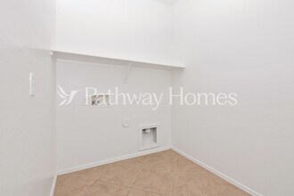 13843 W Watson Ln in Surprise, AZ - Building Photo - Building Photo
