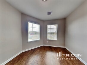 2402 Regatta Ln in Texas City, TX - Building Photo - Building Photo