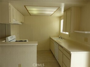 10708 Walnut St in Los Alamitos, CA - Building Photo - Building Photo