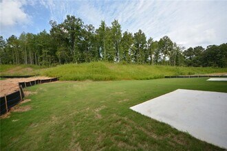 7243 Millbrae Walk in Flowery Branch, GA - Building Photo - Building Photo
