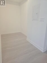 2501 Saw Whet Blvd. in Oakville, ON - Building Photo - Building Photo