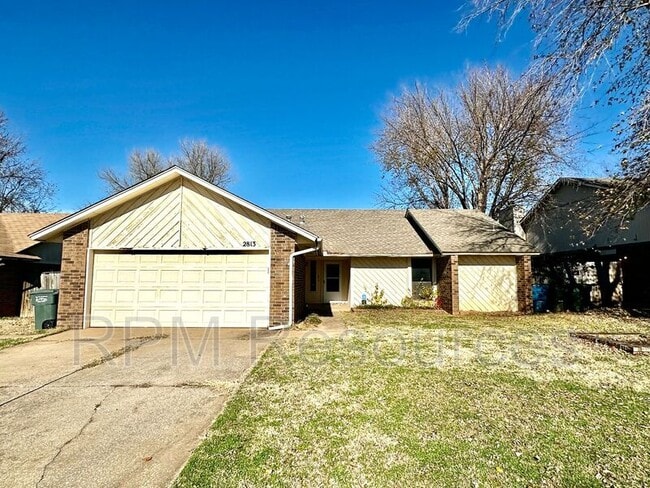 2813 Greenfield Dr