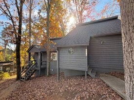 212 Pelican Ln in Anderson, SC - Building Photo