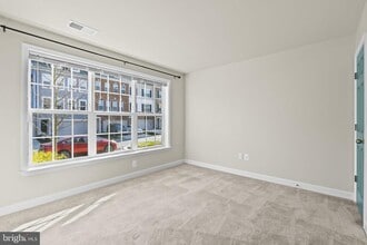 3030 Mia Ln in Glenarden, MD - Building Photo - Building Photo