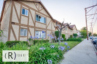 313 S Almansor St in Alhambra, CA - Building Photo - Building Photo