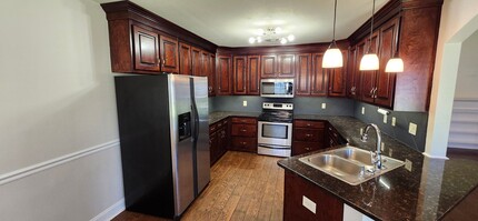 23 Lee Rd in Phenix City, AL - Foto de edificio - Building Photo