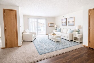 Country Club Estates in Osceola, IA - Building Photo - Building Photo