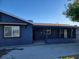 4743 N 54th Ave in Phoenix, AZ - Building Photo
