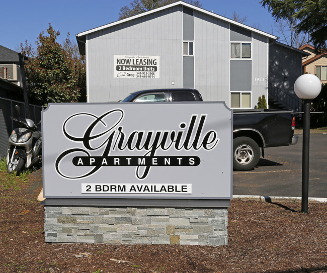 Grayville Apartments in Eugene, OR - Building Photo - Building Photo