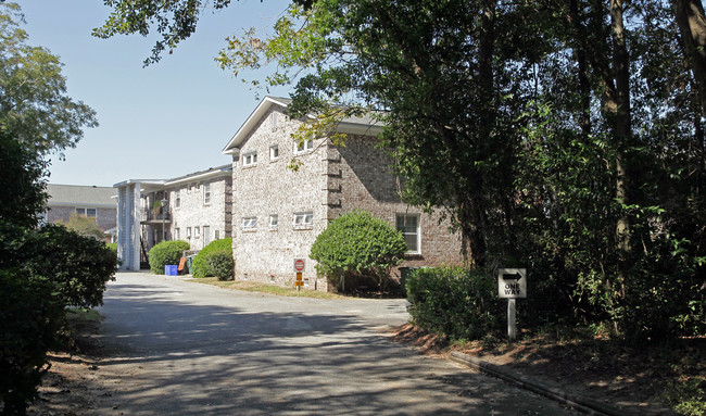 Sans Souci on the Ashley in Charleston, SC - Building Photo - Building Photo