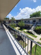 1250 Old Boynton Road in Boynton Beach, FL - Building Photo - Building Photo