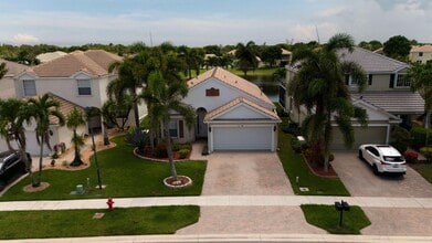 110 Newberry Ln in Royal Palm Beach, FL - Building Photo - Building Photo