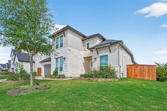 7727 Pleasant Crst Dr in Fulshear, TX - Foto de edificio - Building Photo