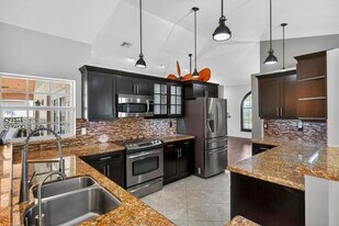 9121 Paragon Way in Boynton Beach, FL - Building Photo