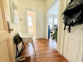 17 Gray St, Unit 2 in Cambridge, MA - Building Photo - Building Photo