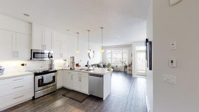 14948-1102A 102A St in Grande Prairie, AB - Building Photo - Building Photo