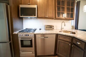 204 48th St in Union City, NJ - Building Photo - Building Photo