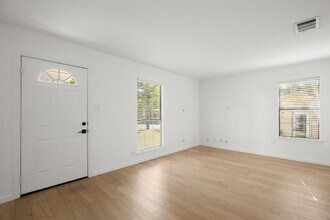 1603 Grayford Dr in Austin, TX - Building Photo - Building Photo