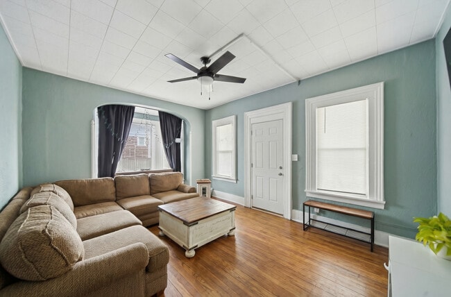 412 W 4th St in Sterling, IL - Building Photo - Building Photo