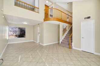 6733 N Warren Ave in Fresno, CA - Building Photo - Building Photo