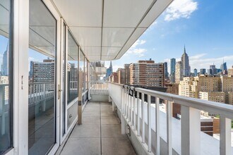 340 E 23rd St in New York, NY - Building Photo - Building Photo