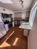 4565 Fleming St in Dearborn Heights, MI - Building Photo