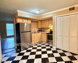 1519B 21st Ave N in Nashville, TN - Building Photo