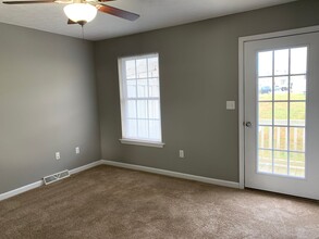 31 Gloucester Dr in Lynchburg, VA - Building Photo - Building Photo