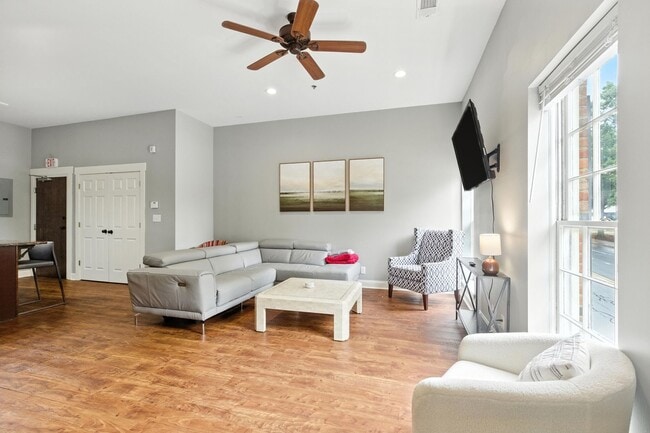 property at 492 N Thomas St