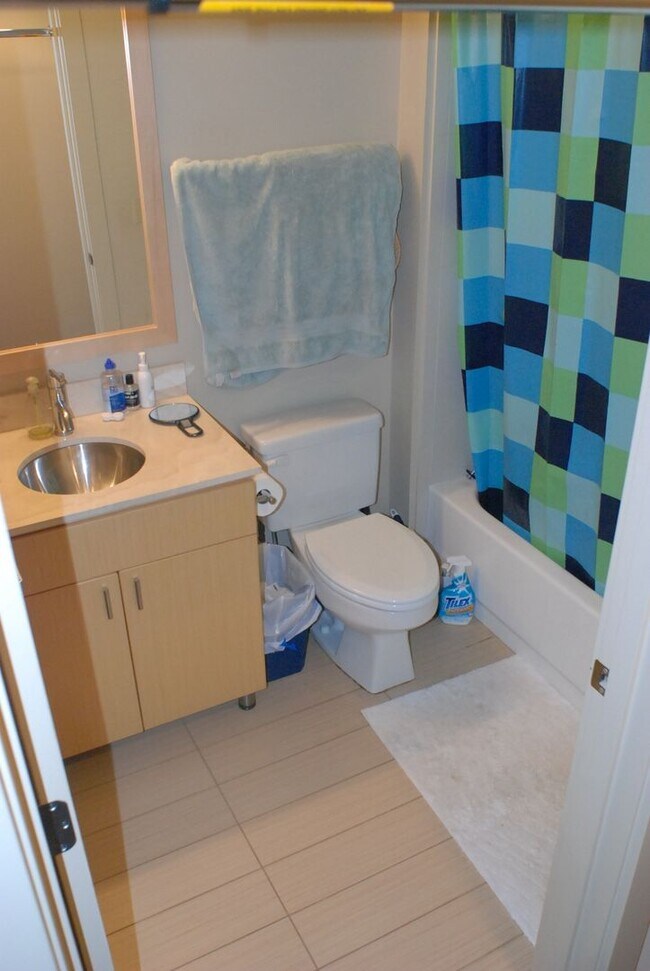 1711 E Olive Wy in Seattle, WA - Building Photo - Building Photo