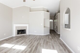 9055 Coral Shell Ln in Memphis, TN - Foto de edificio - Building Photo